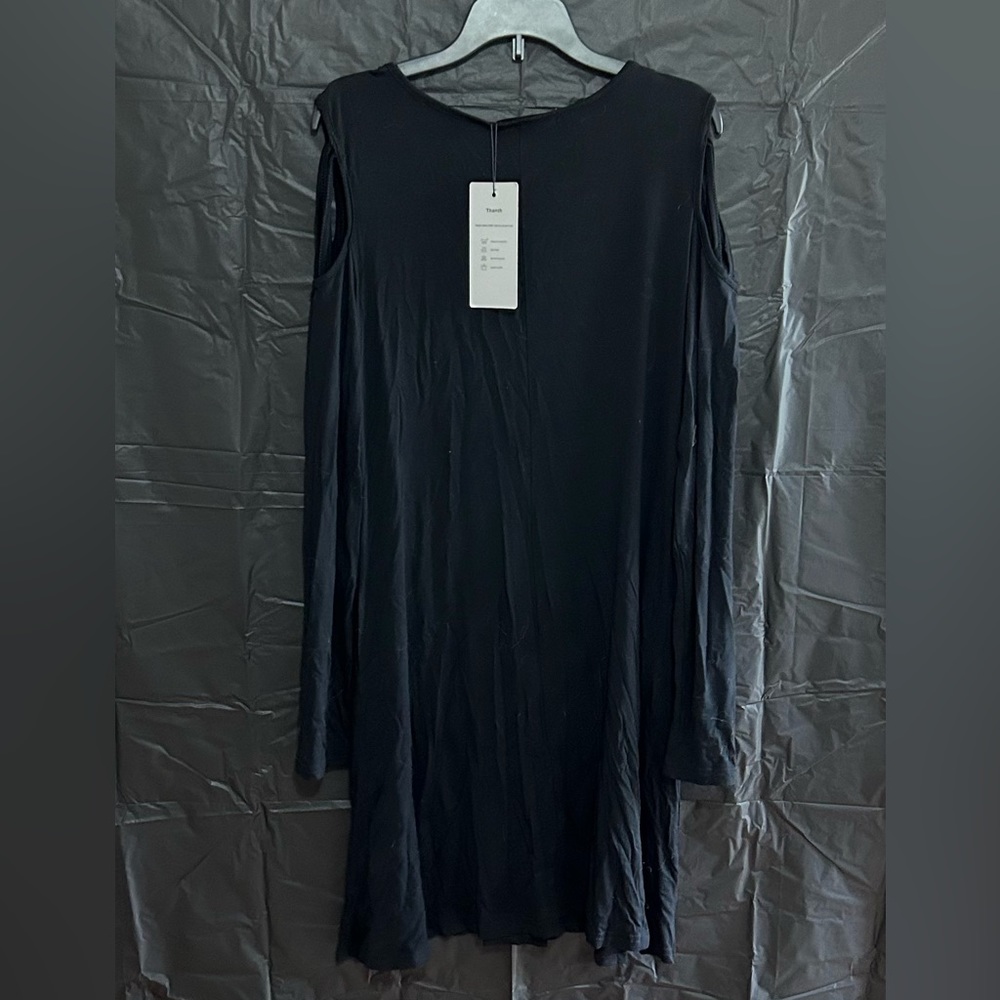 New Thanth black womans open shoulder long sleeve small dress